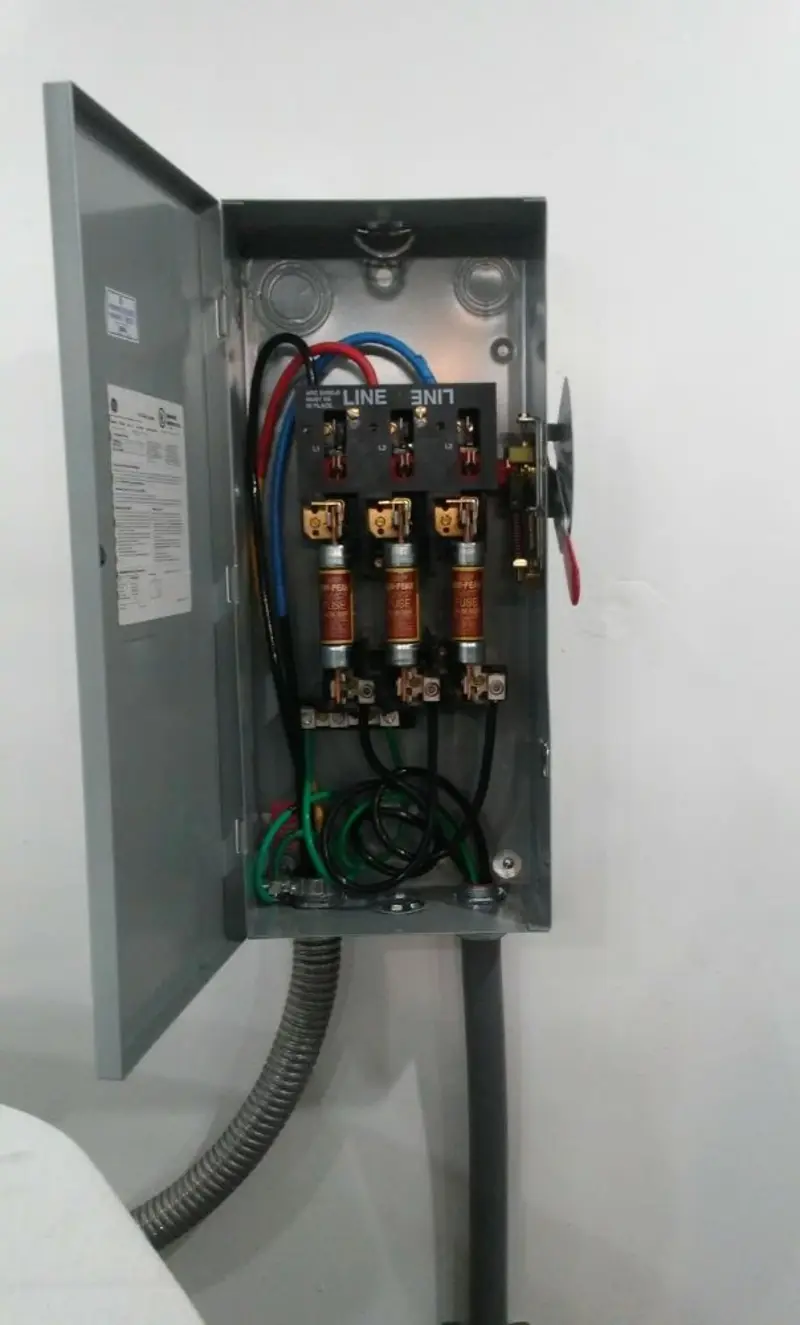 Three-phase disconnect switch installed for Electrical Wiring & Rewiring in White Hall